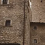 Santo Stefano di Sessanio: Torre Medicea, lana e case in pietra spiegano perché il borgo guarda anche a Firenze
