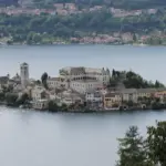 Orta San Giulio in autunno: perché il lago diventa più interessante quando le giornate si accorciano