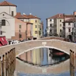 Chioggia fuori estate: il lato della laguna che si scopre meglio tra ponti, mercato e calli